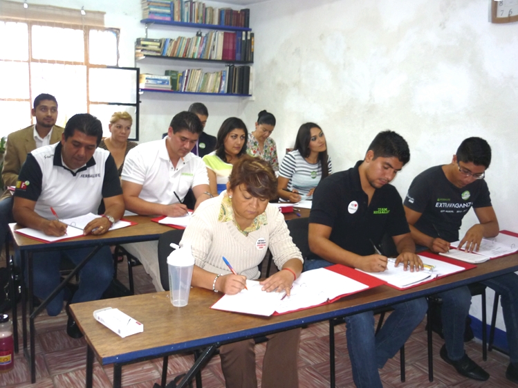 Curso de ventas intensivo Cómo Vender más y Mejor, impartido a Vendedores, colaboradores y distribuidores independientes de Herbalife, productos nutricionales